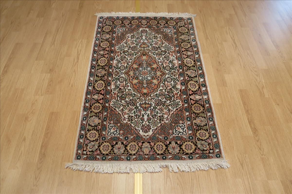 Orientální koberec Qom Super