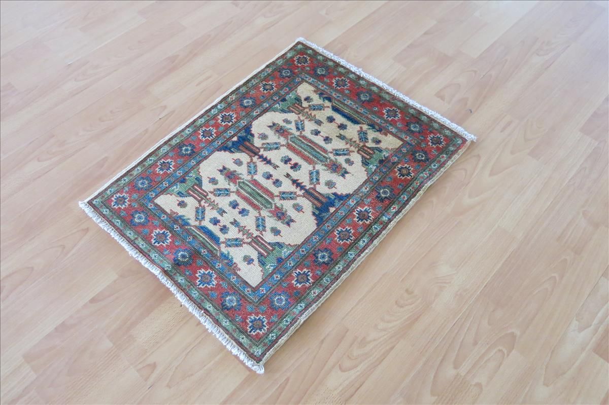 Orientální koberec Kazak