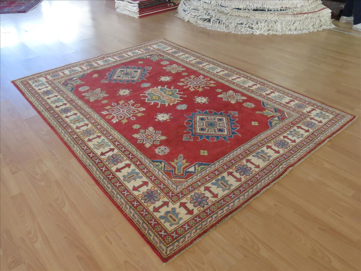 Orientální koberec Kazak