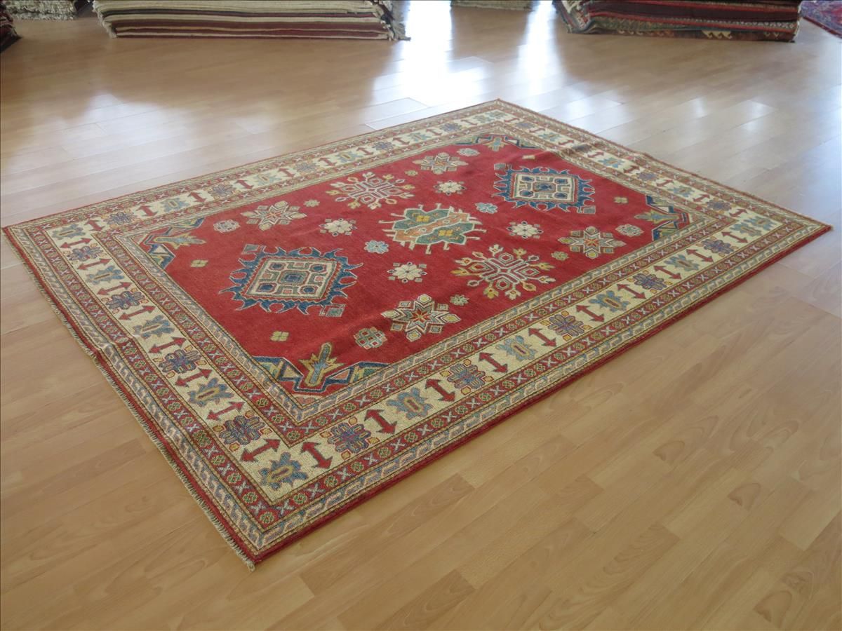 Orientální koberec Kazak