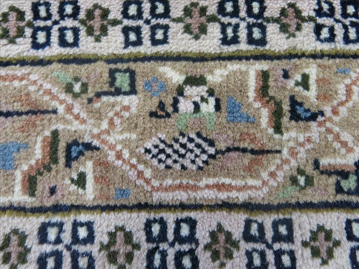 Oriental rug Mir