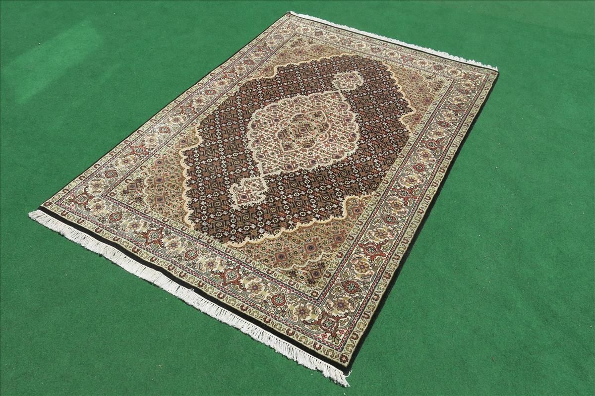 Oriental rug Mahi Exclusive