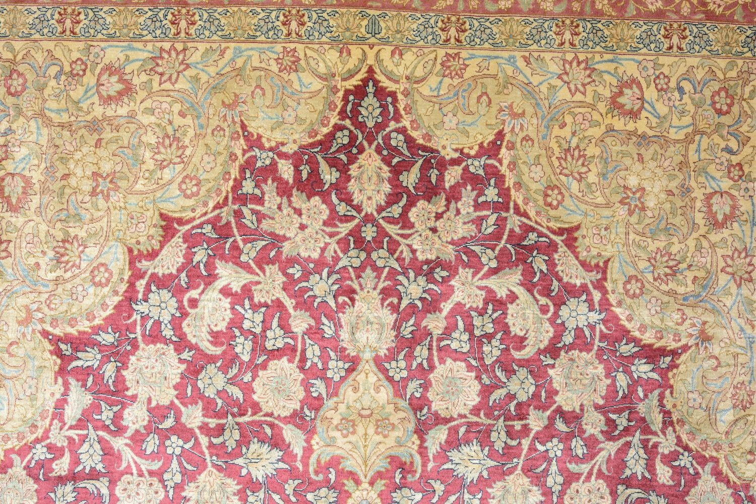 Oriental rug Ghom Silk Royal