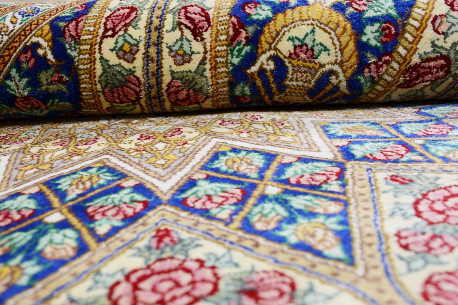Orientální koberec Qom Hedvábí Royal