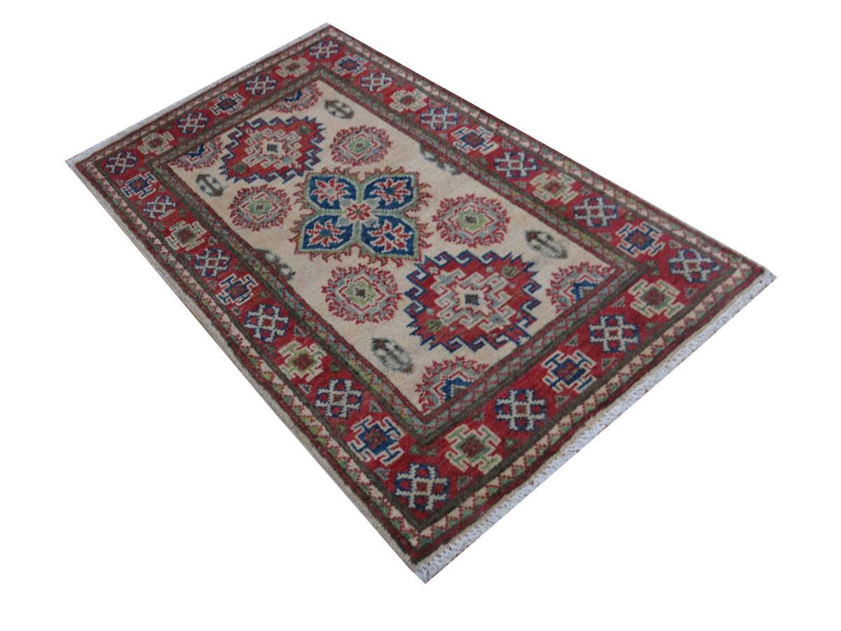 Oriental rug Kazak