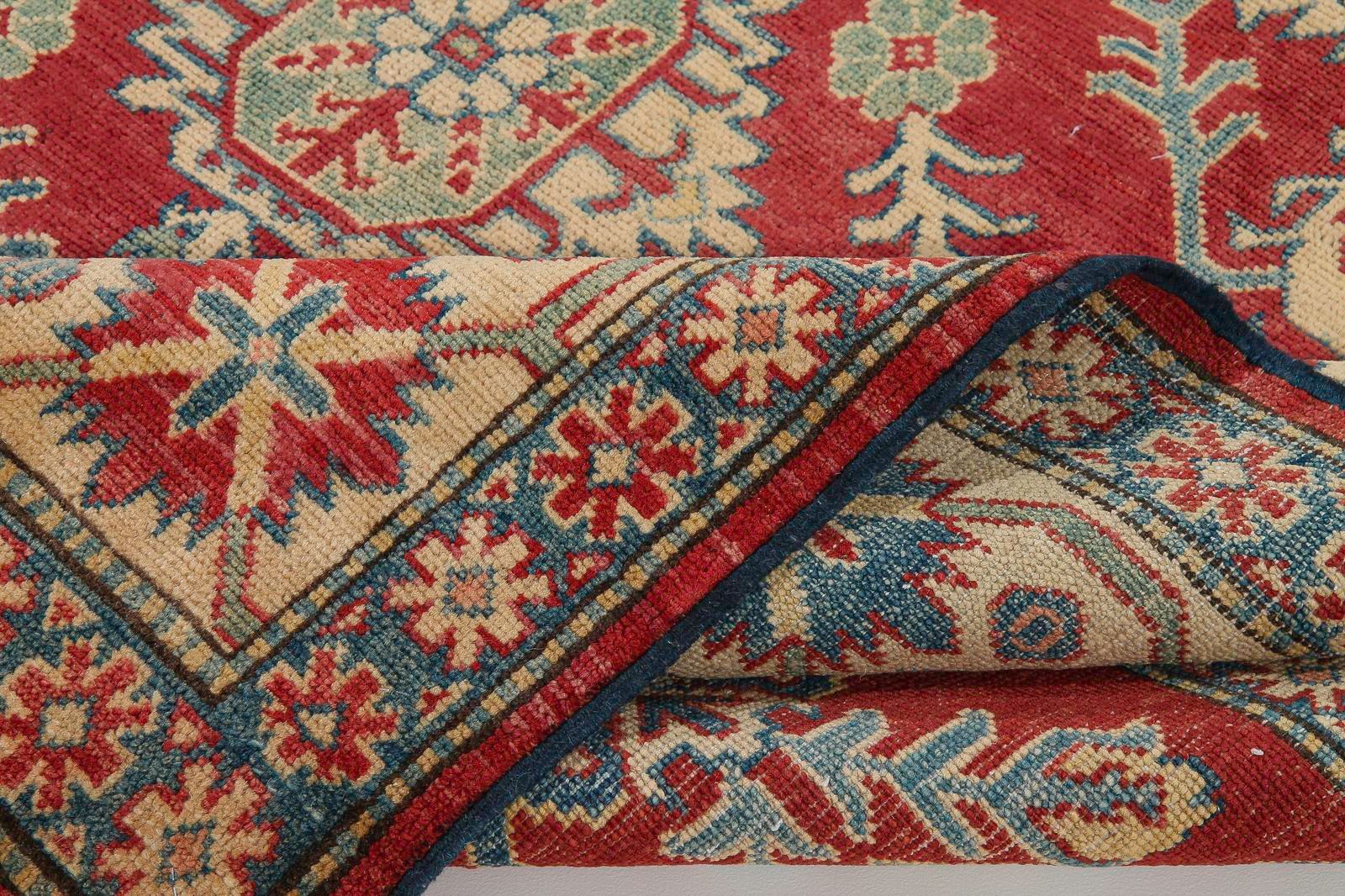 Oriental rug Kazak