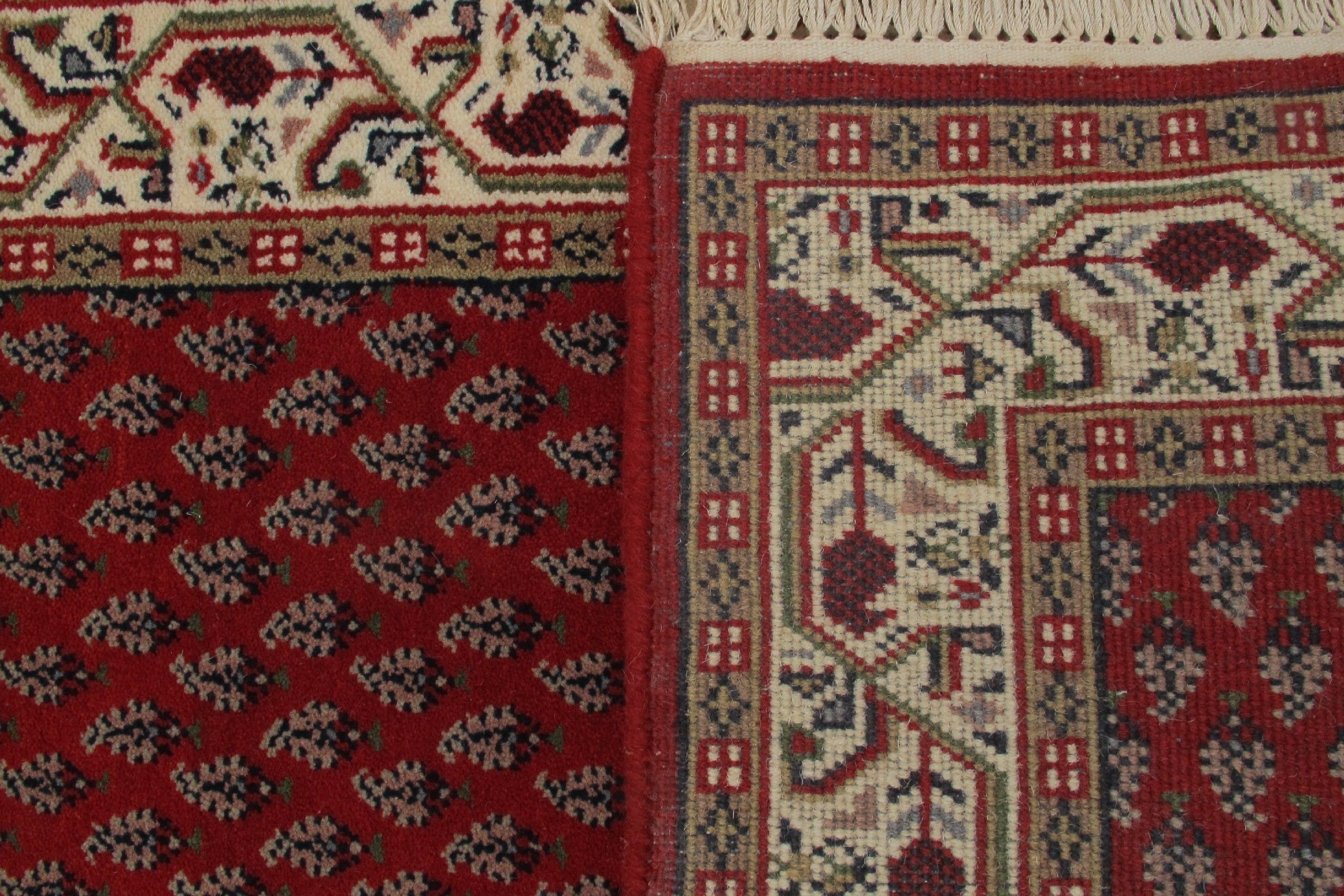 Oriental rug Surat Corner floral sand