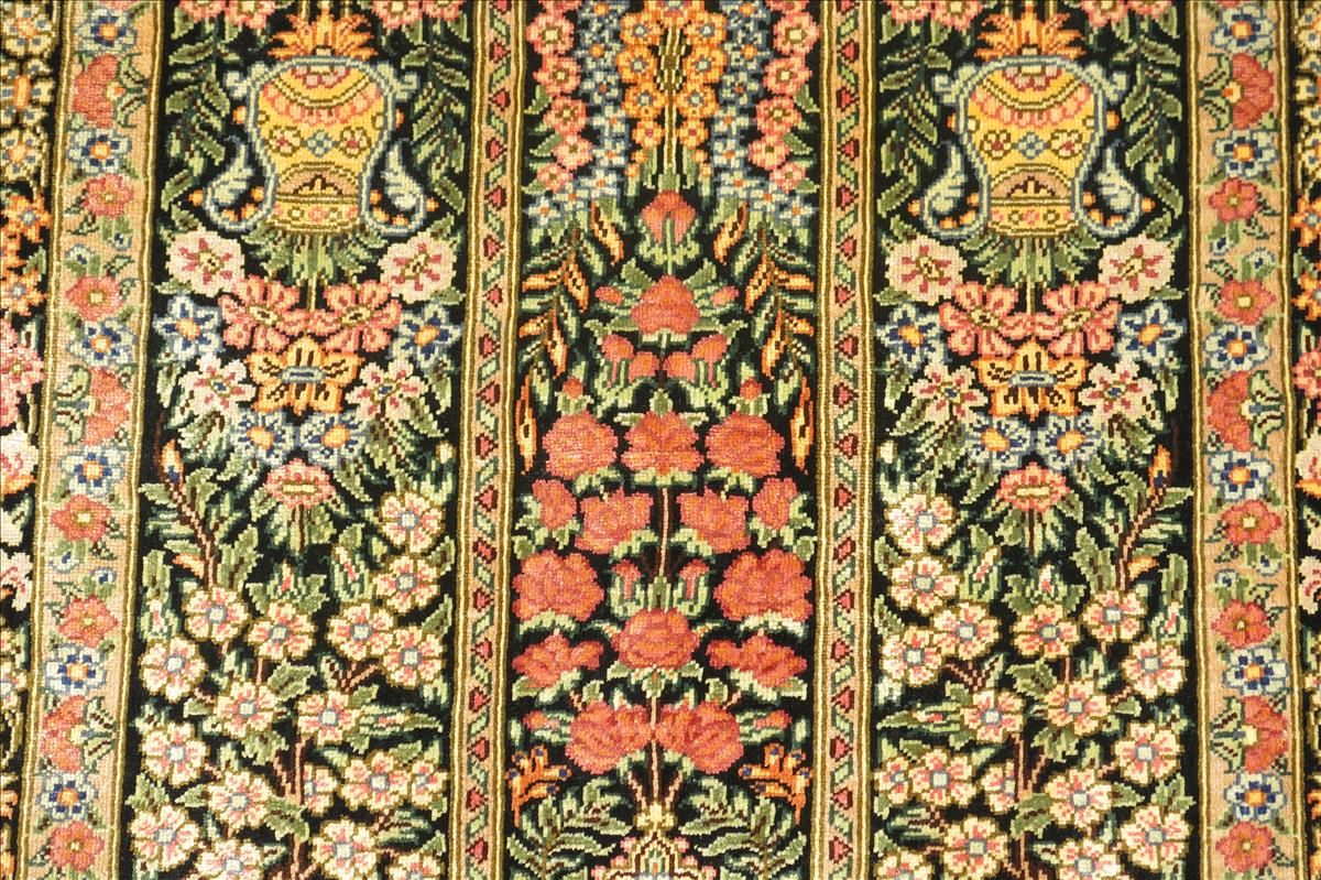 Oriental rug GHOM SILK