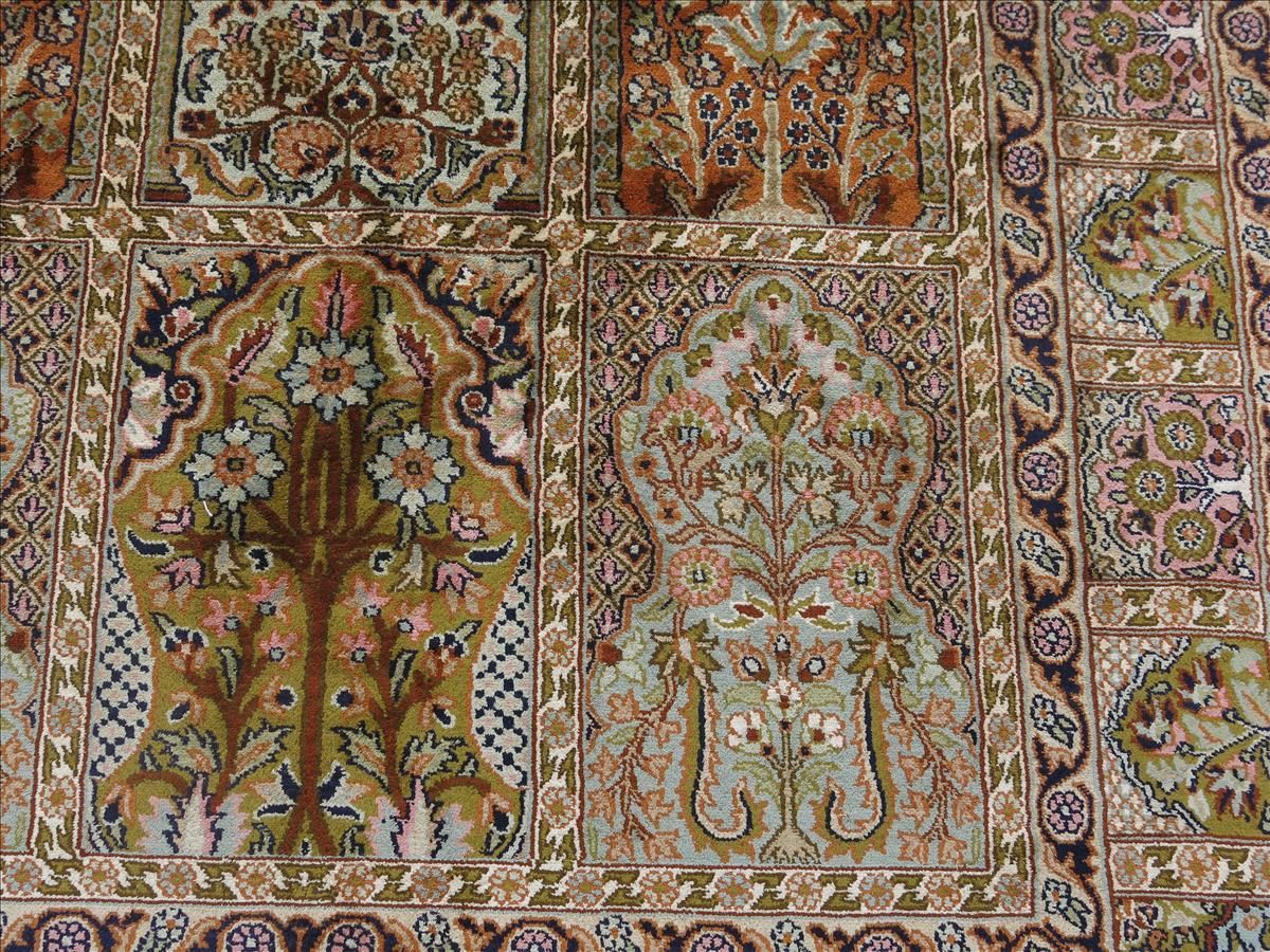 Oriental rug Kashmir Silk Exclusive