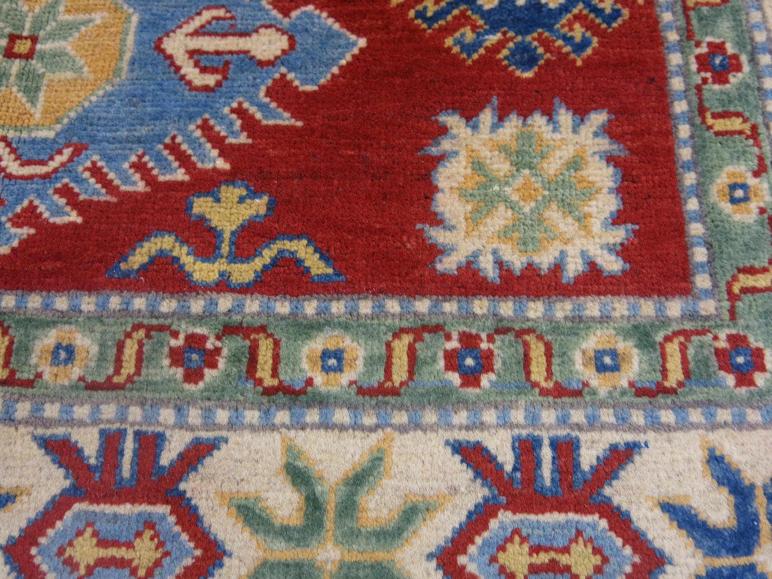 Oriental rug Kazak