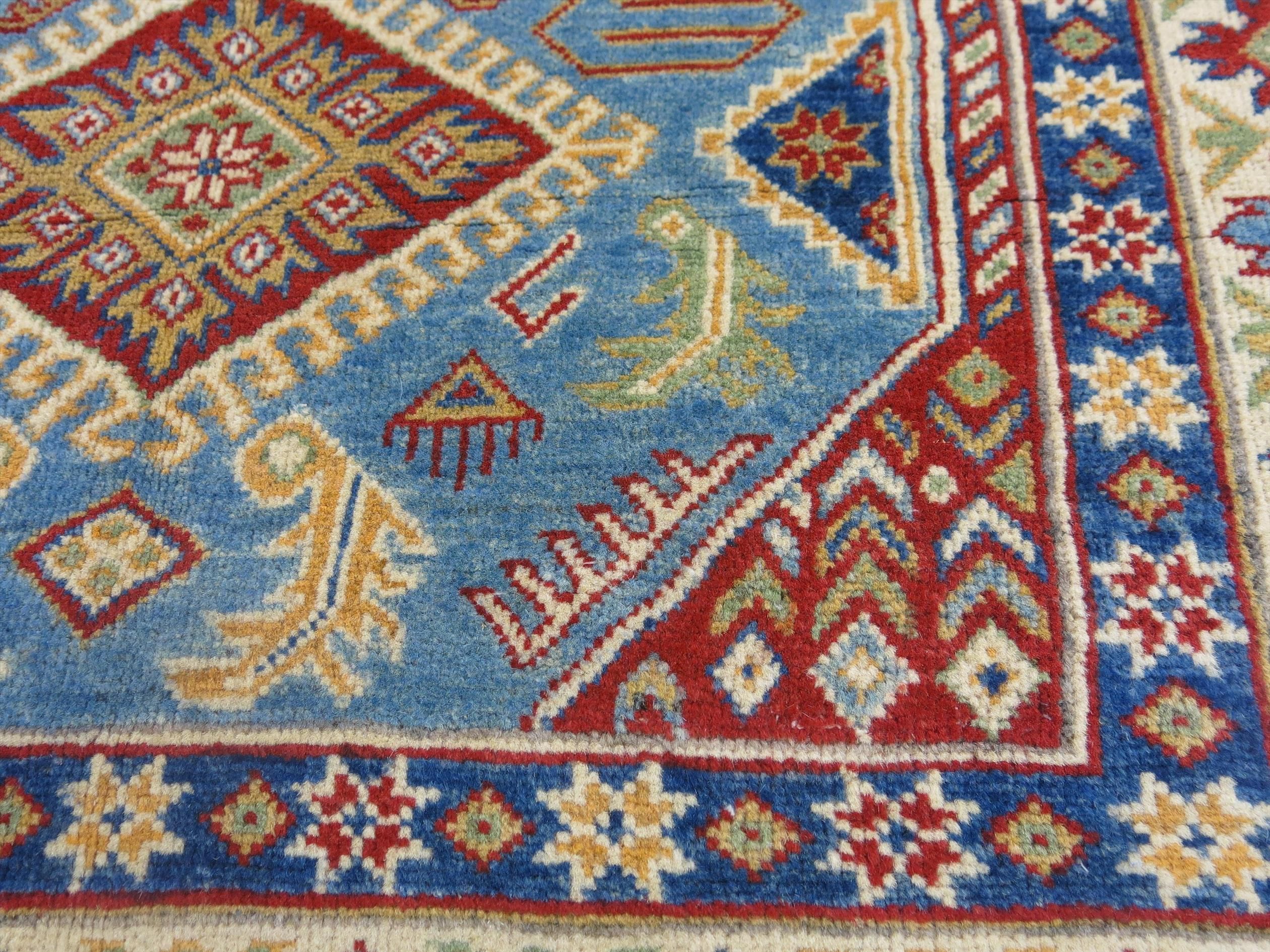 Oriental rug Kazak