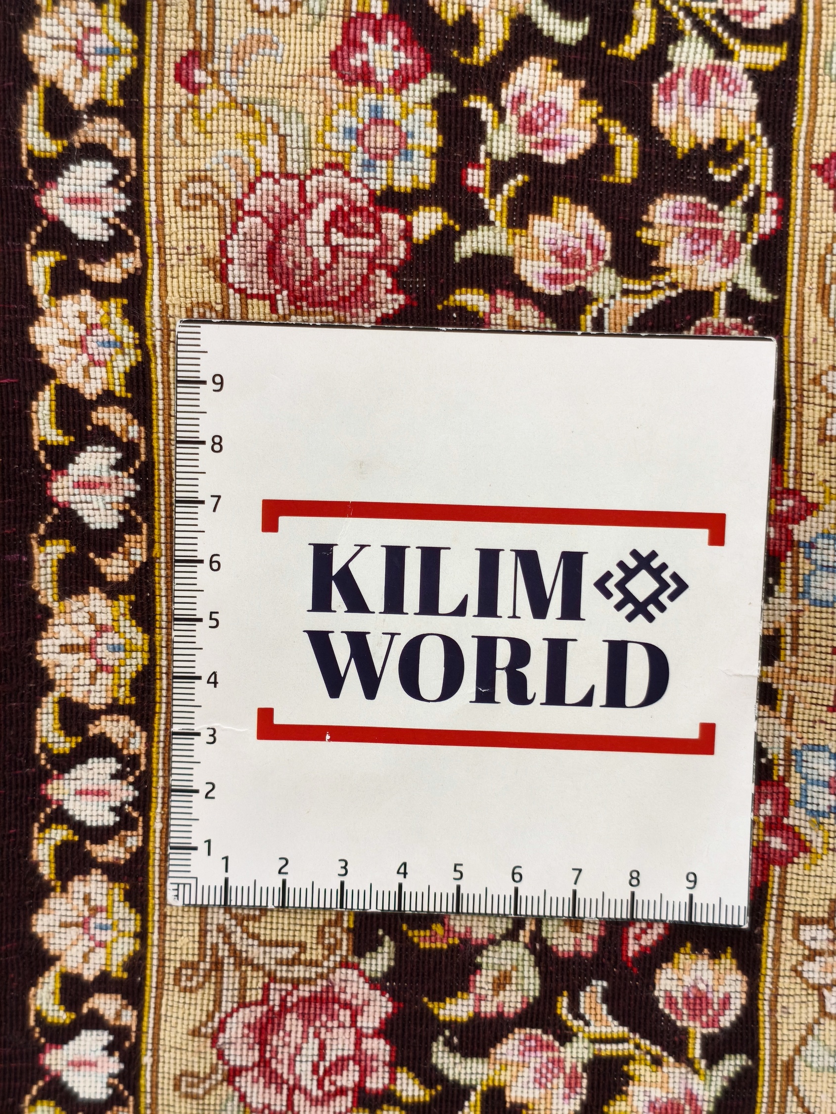Ghom Silk Royal