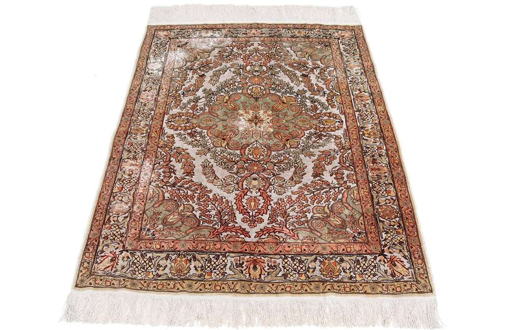 Oriental rug Hereke