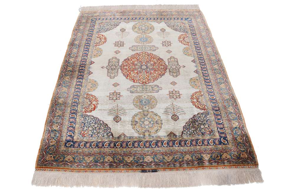 Oriental rug Hereke