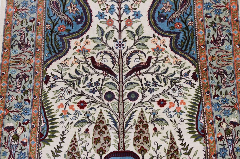 Oriental rug Hereke