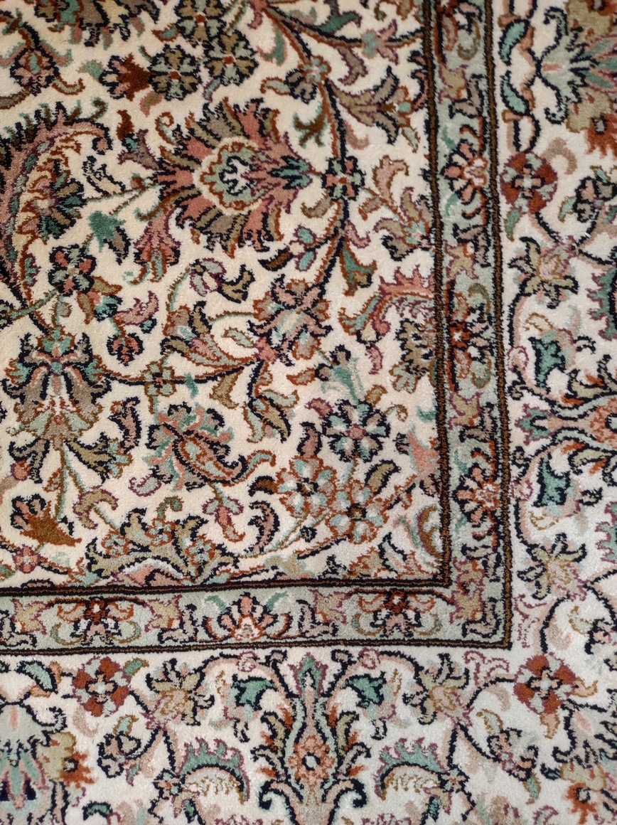 Kashmir Silk Royal