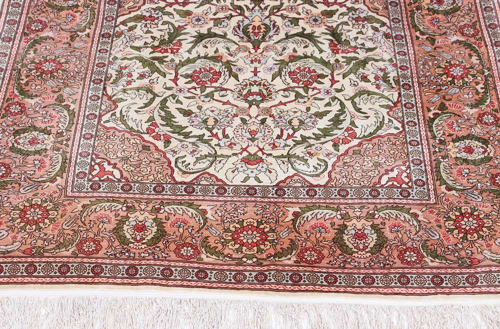 Oriental rug Hereke
