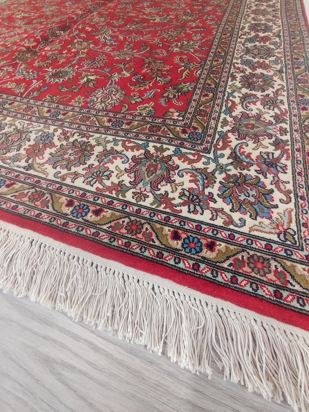 Kashmir Silk Exclusive