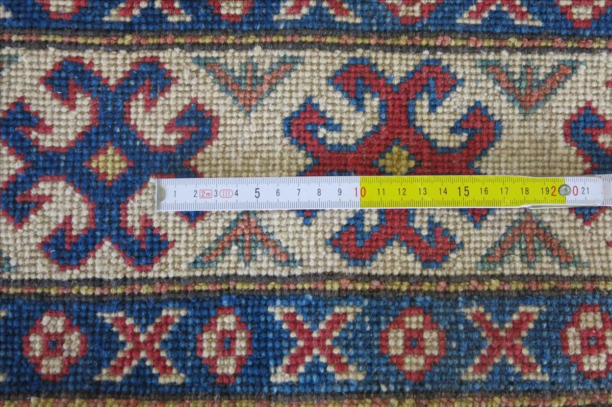 Orientální koberec Kazak