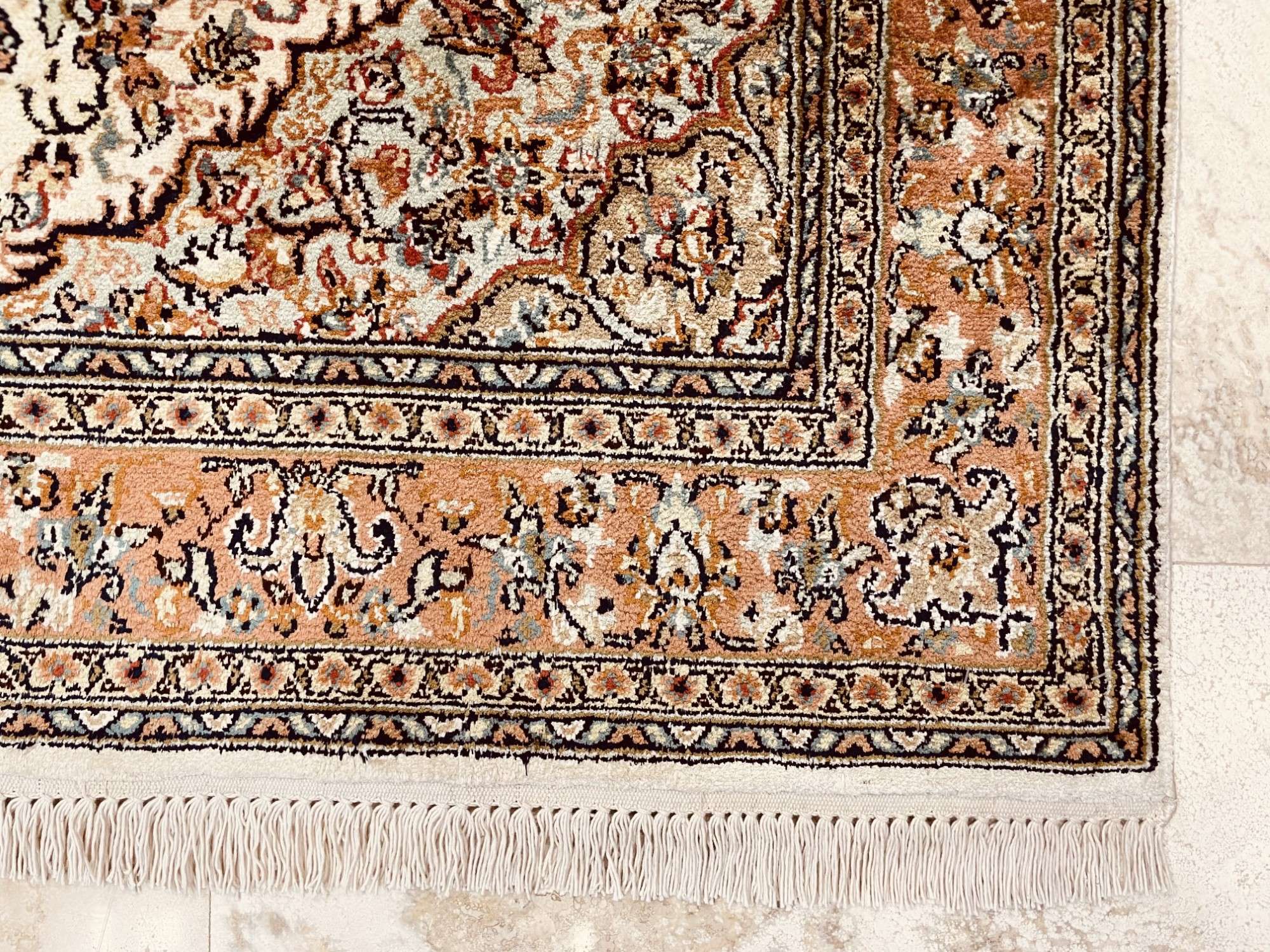 Oriental rug Kashmir Silk Exclusive