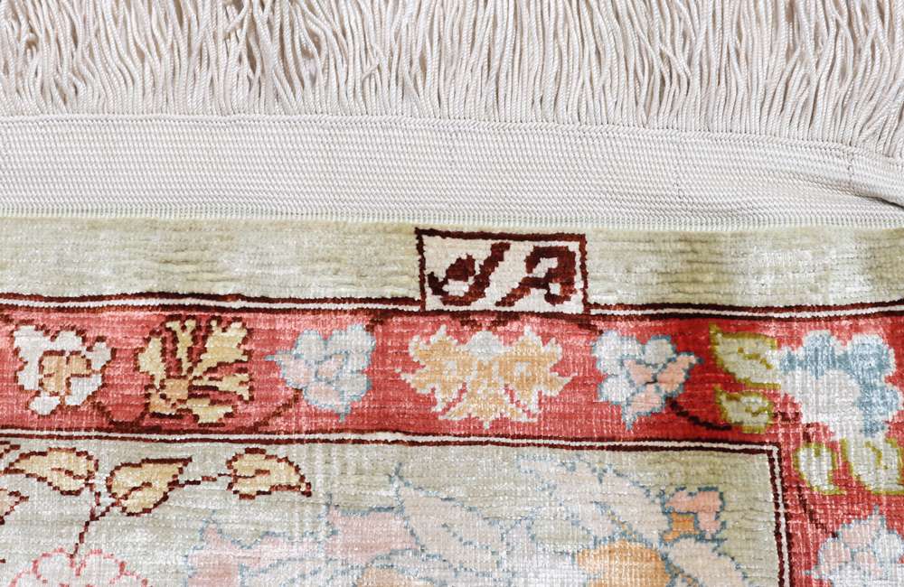 Oriental rug Hereke