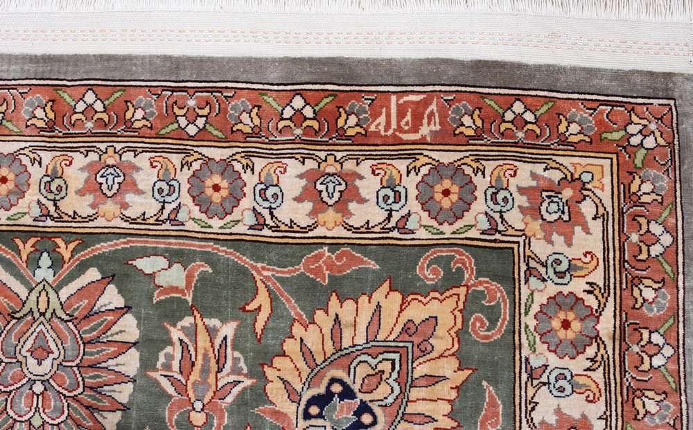 Oriental rug Hereke