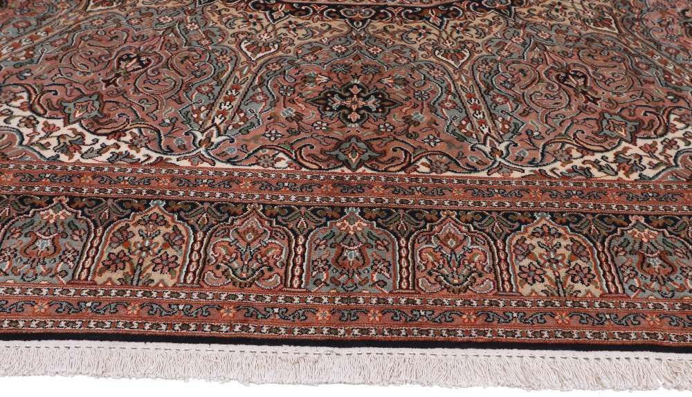 Oriental rug Kashmir