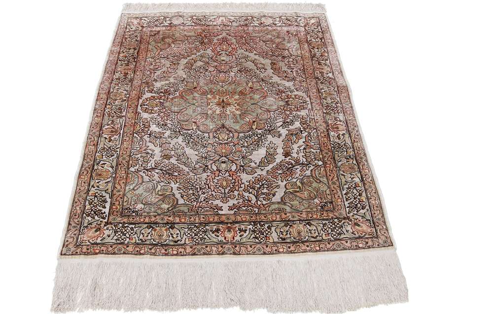 Oriental rug Hereke