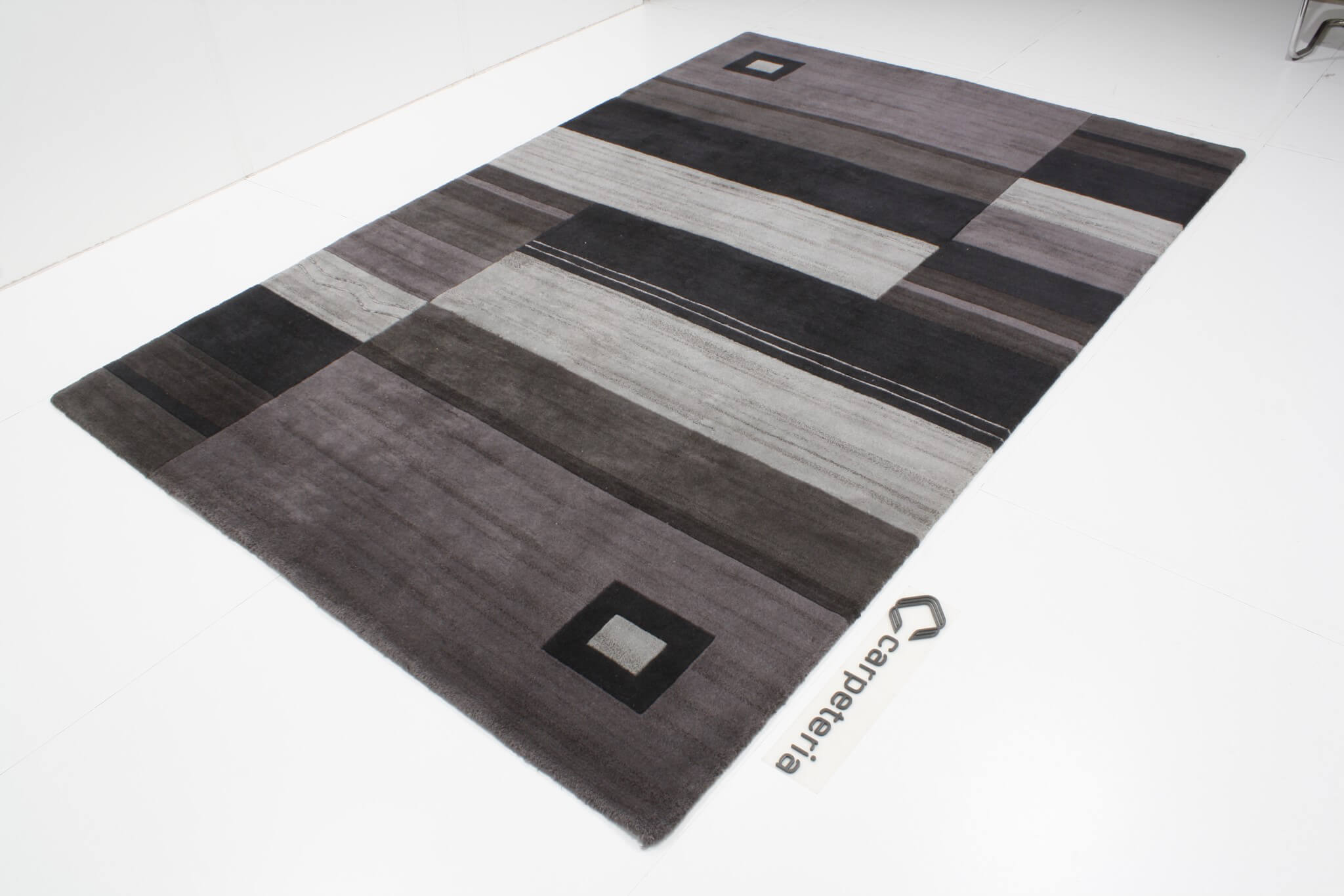Modern rug Nepal Exclusive