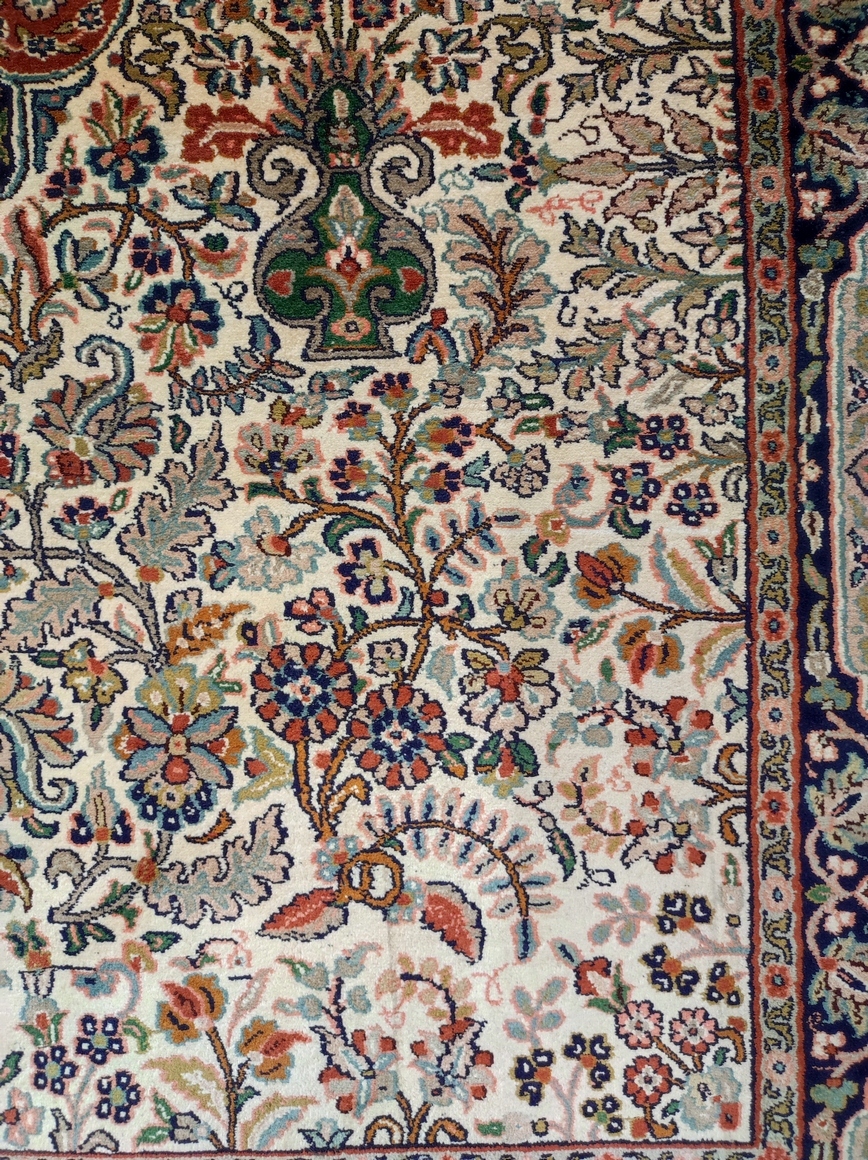 Kashmir Silk Royal