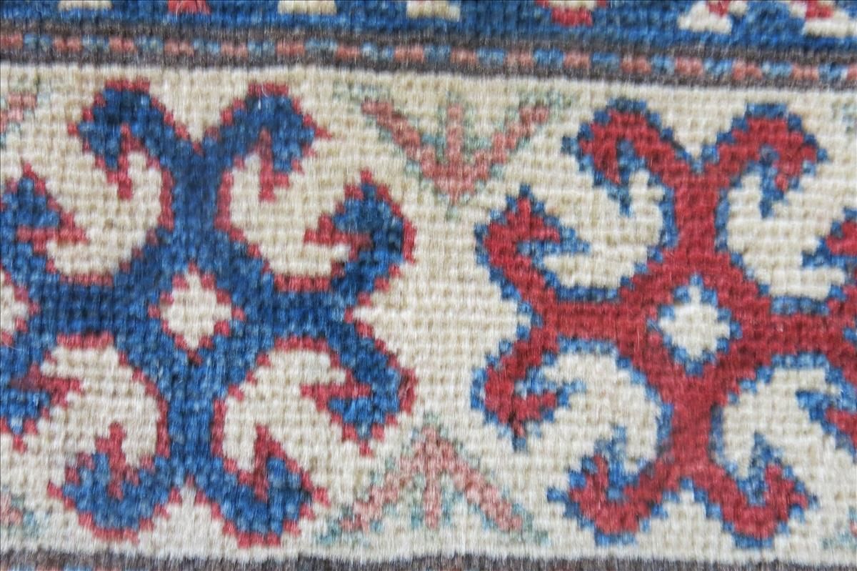 Orientální koberec Kazak