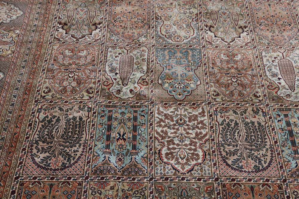 Orientální koberec Qom