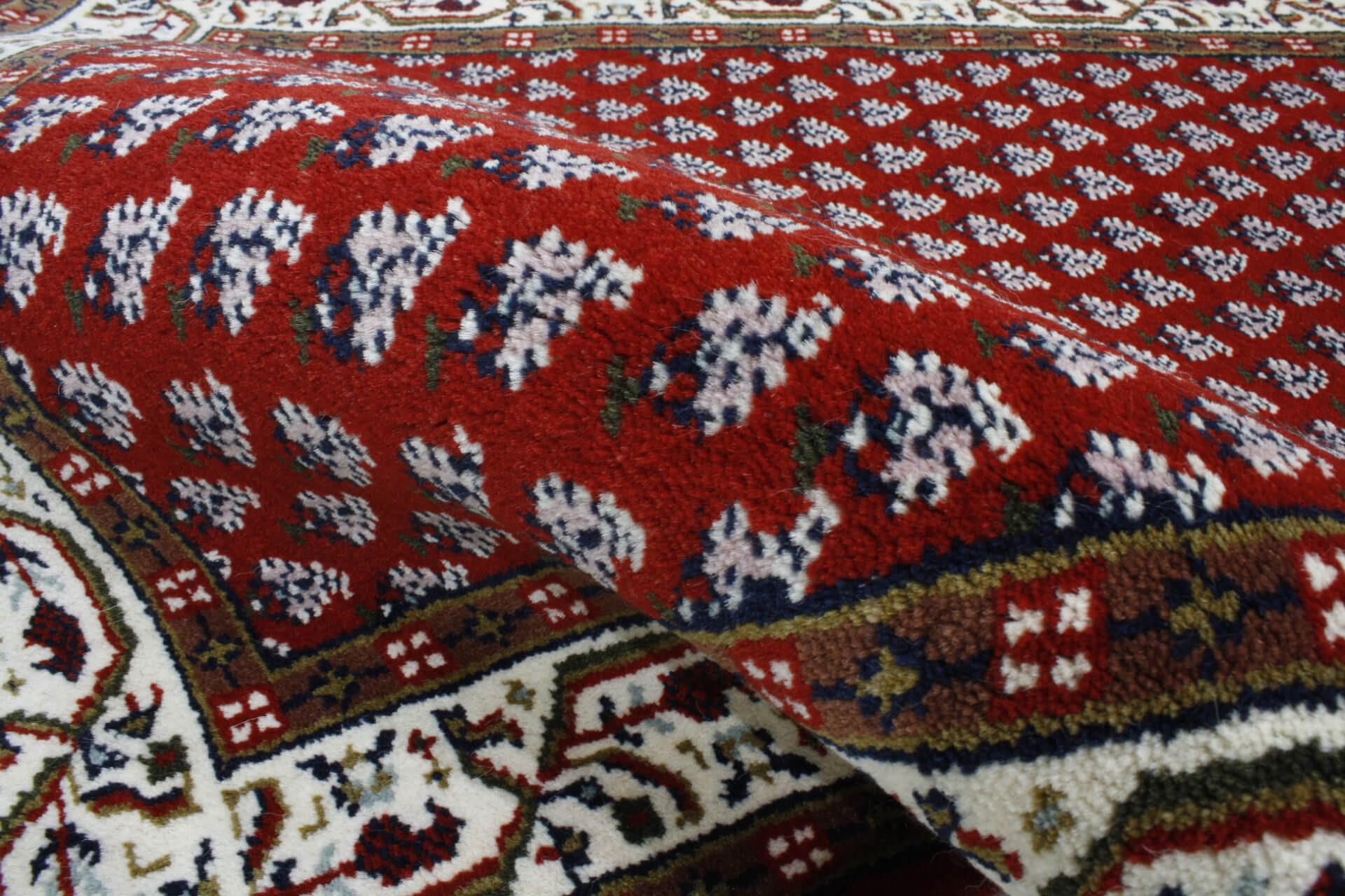 Oriental rug Mir