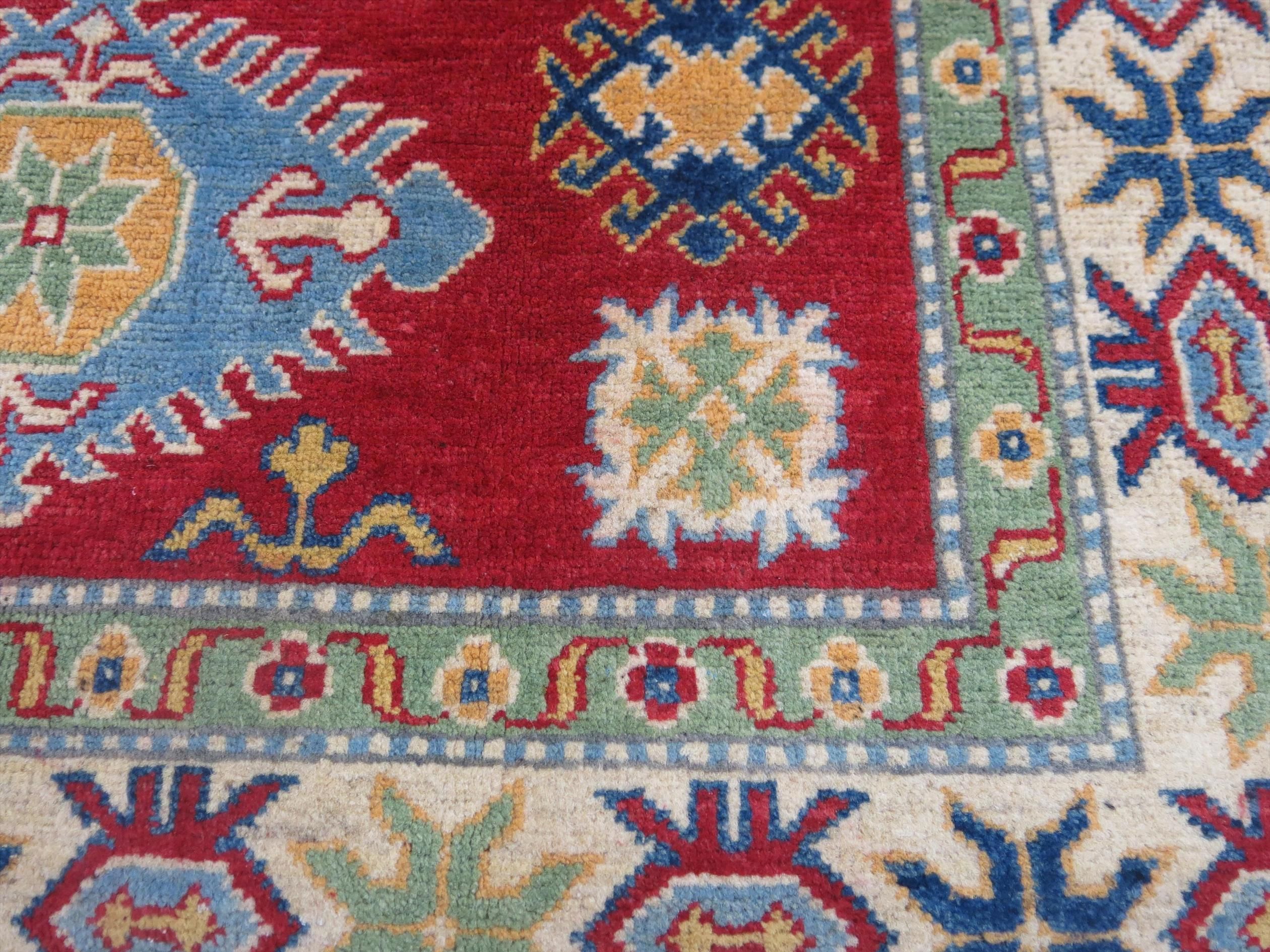 Orientální koberec Kazak
