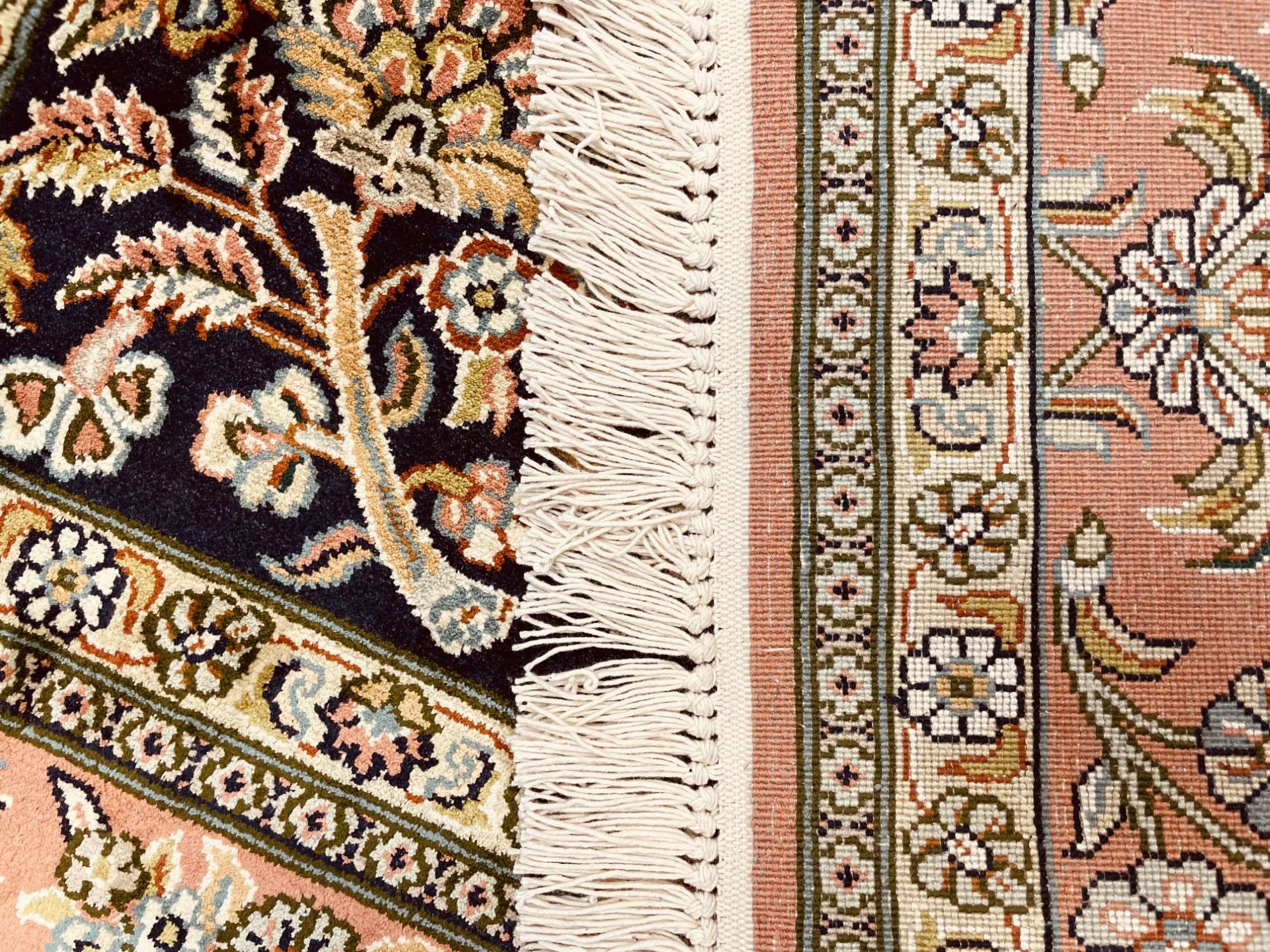 Oriental rug Kashmir Silk Exclusive