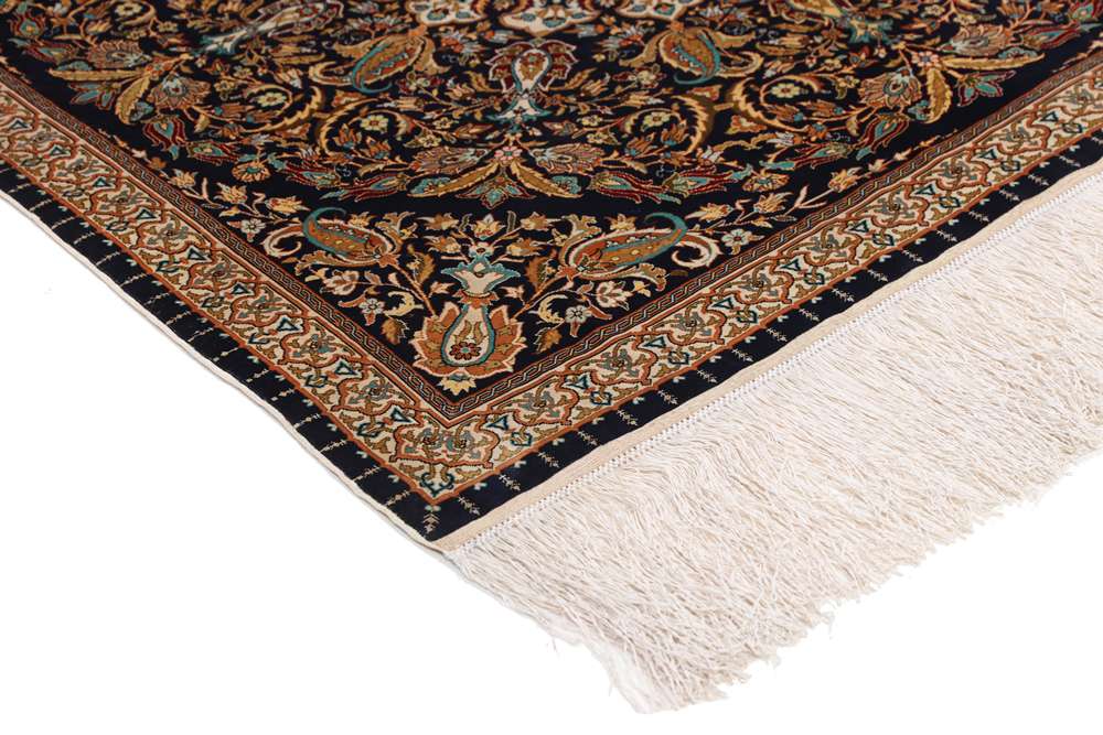 Oriental rug Hereke