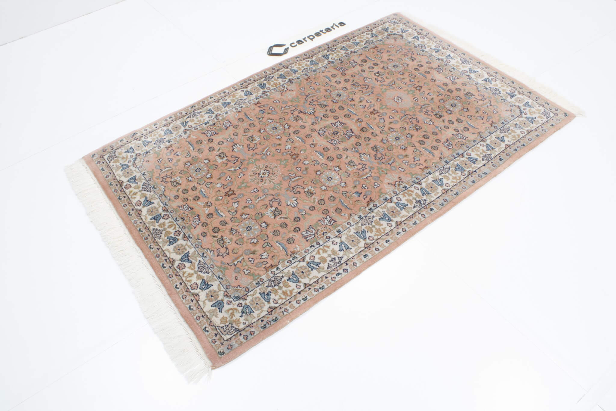 Oriental rug Sarough