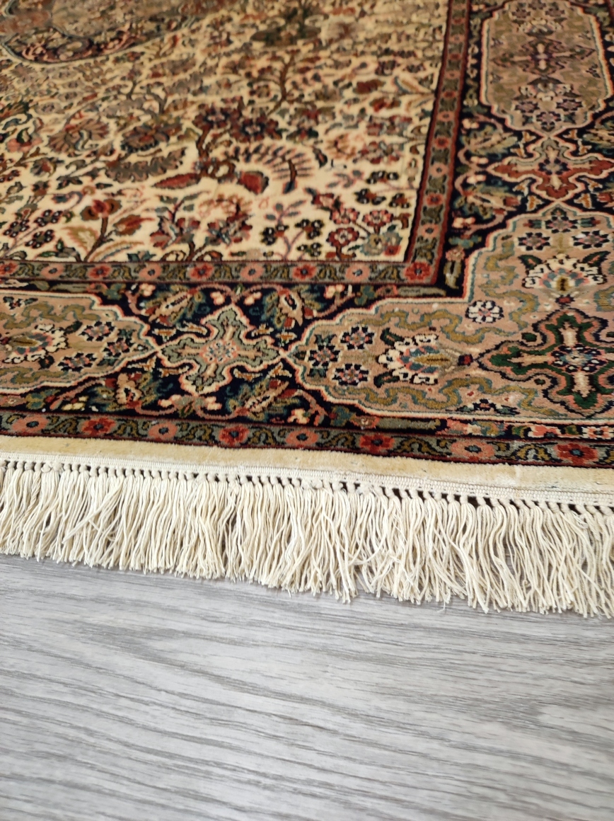 Kashmir Silk Royal