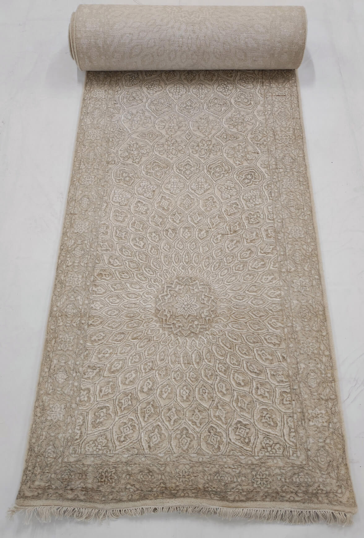 Persian rug Tabriz Royal