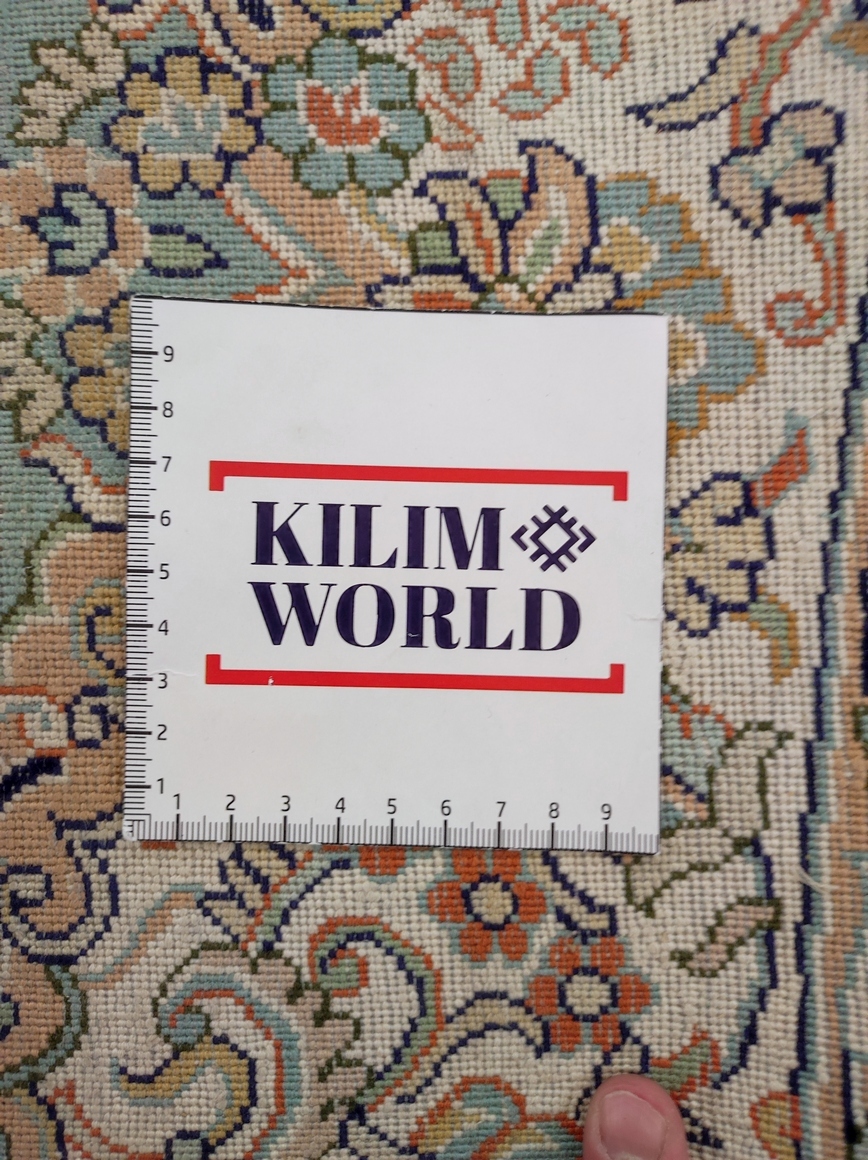 Kashmir Silk Exclusive