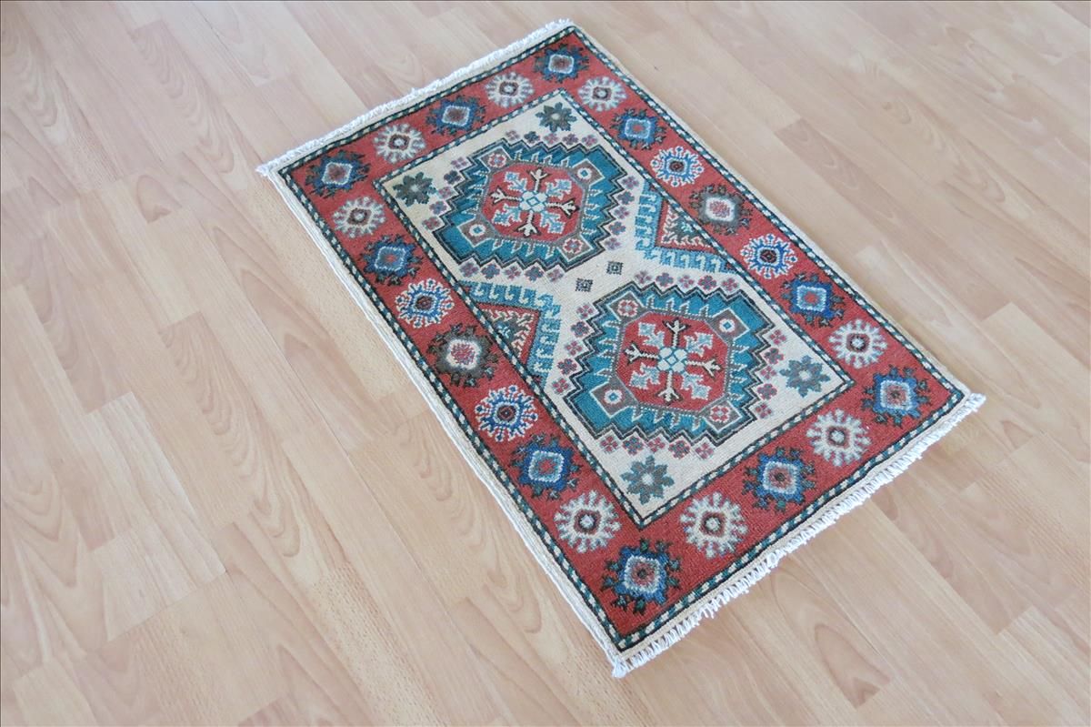 Orientální koberec Kazak