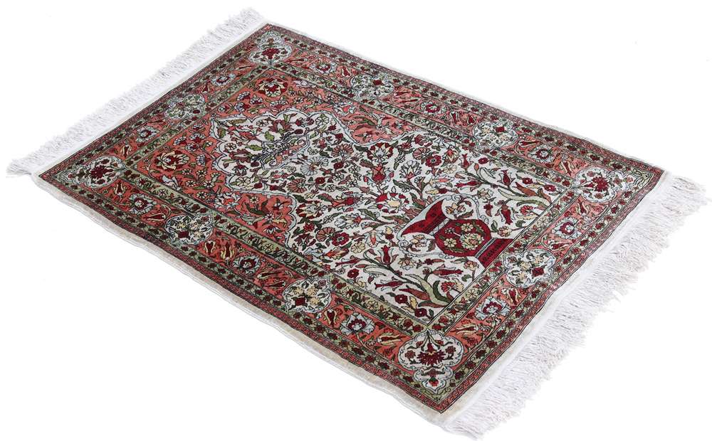 Oriental rug Hereke