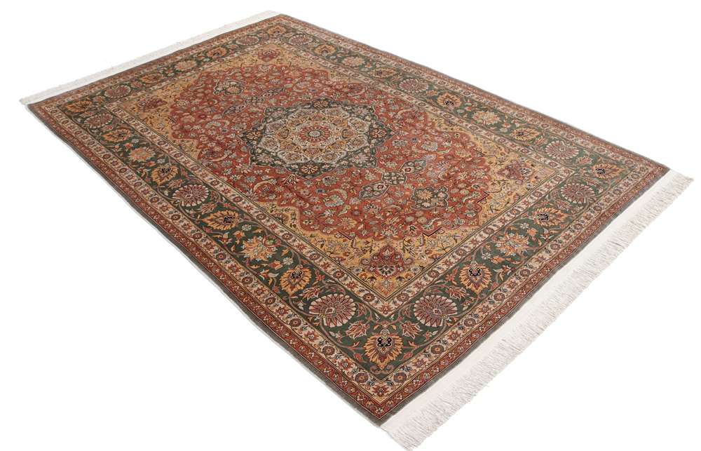 Oriental rug Hereke