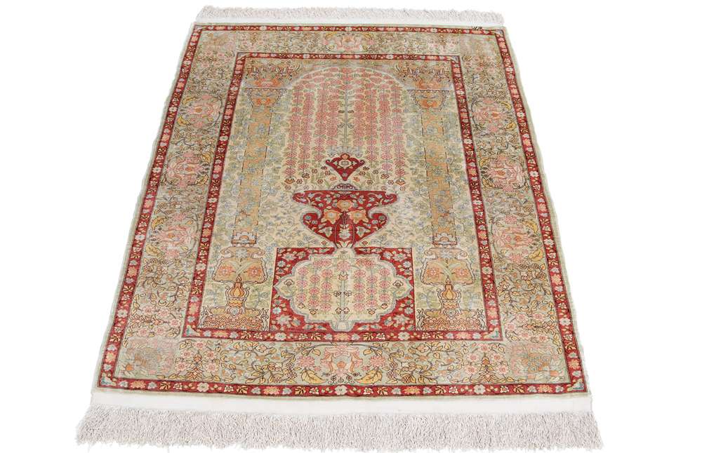 Oriental rug Hereke