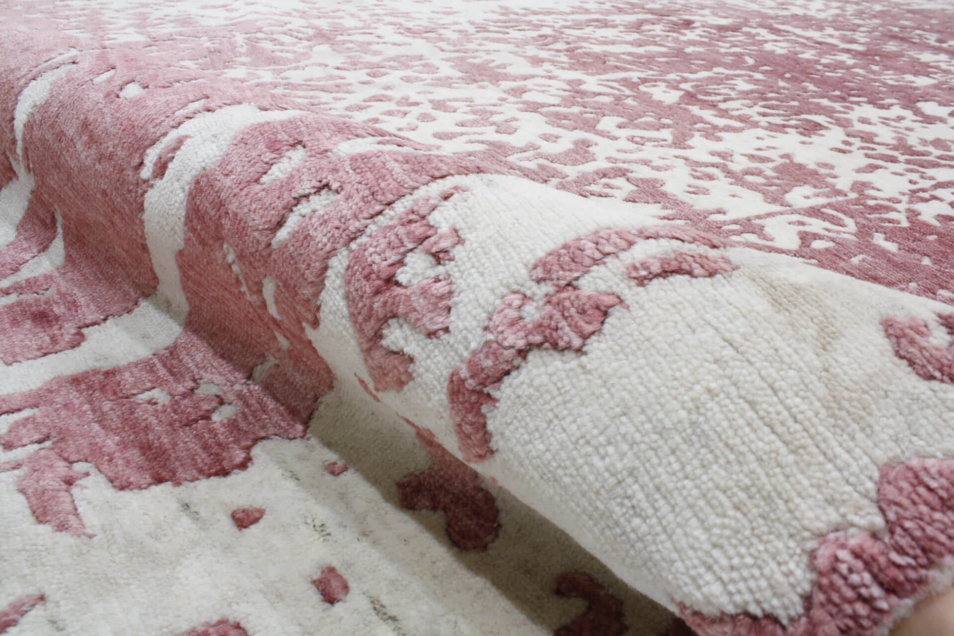 Modern rug Ikat Royal