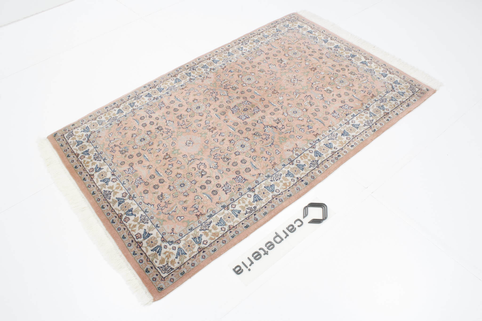 Oriental rug Sarough