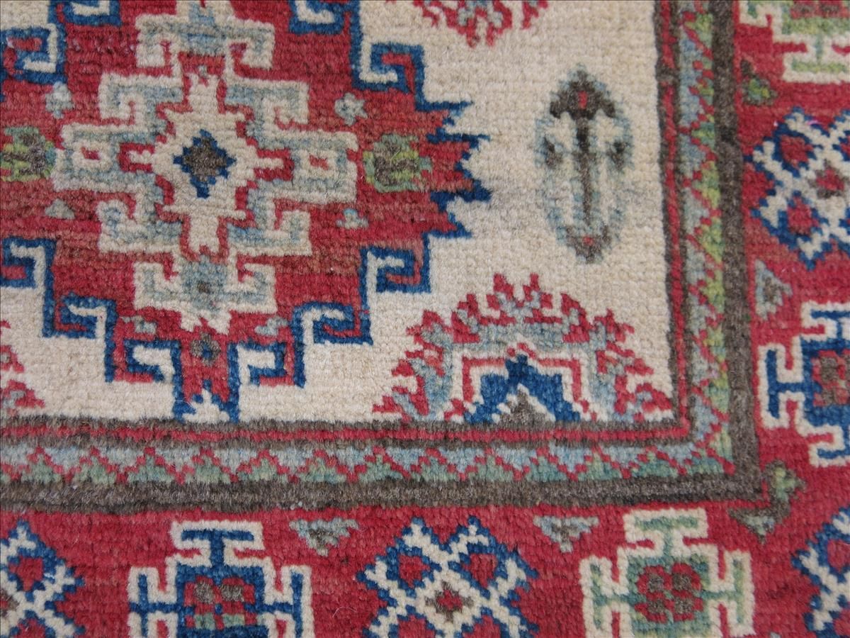 Orientální koberec Kazak
