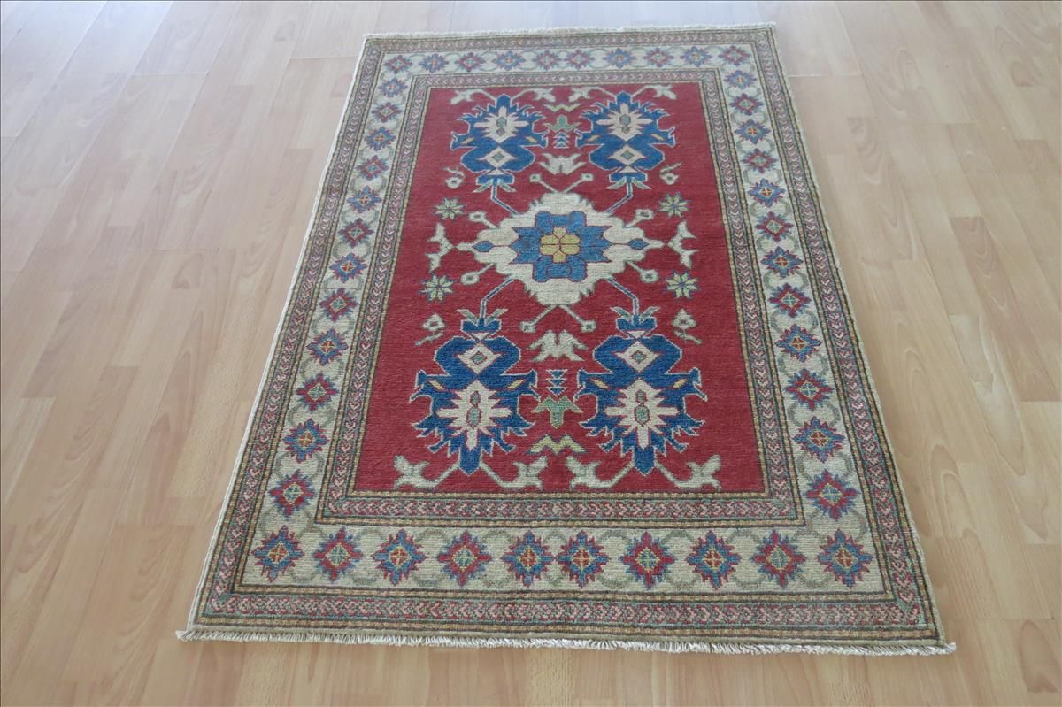 Orientální koberec Kazak