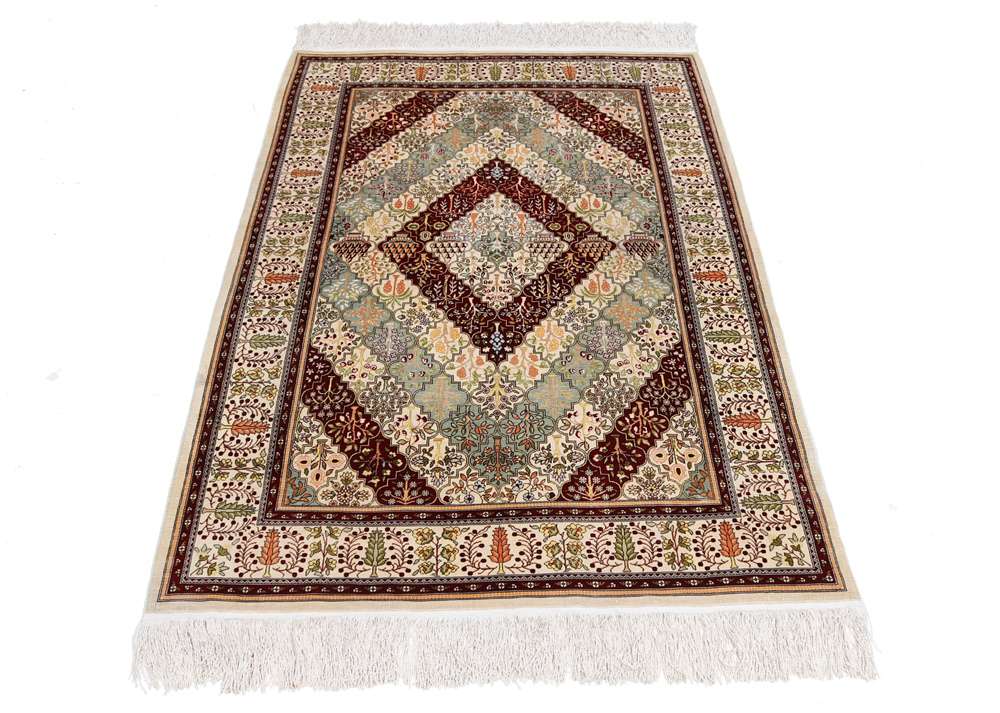 Oriental rug Hereke