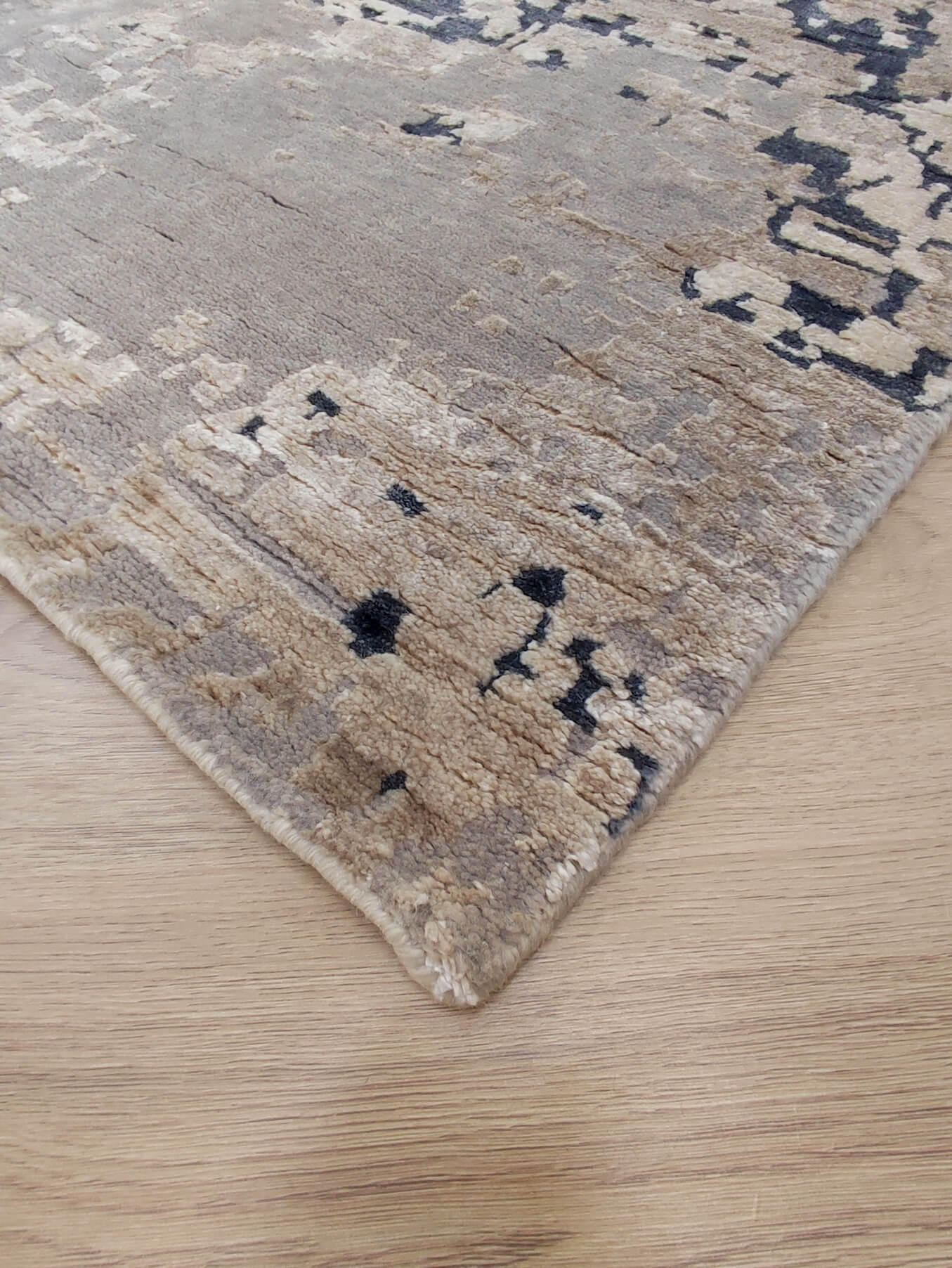Modern rug Ikat Royal